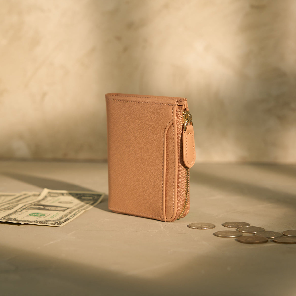 Zip-fastening wallet｜Soft Leather